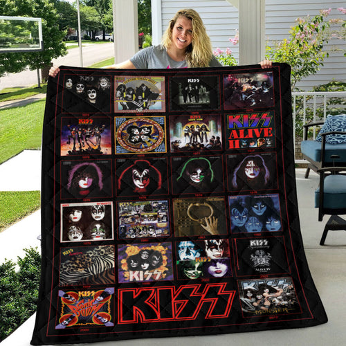KISS Quilt Blanket - GNE 2243