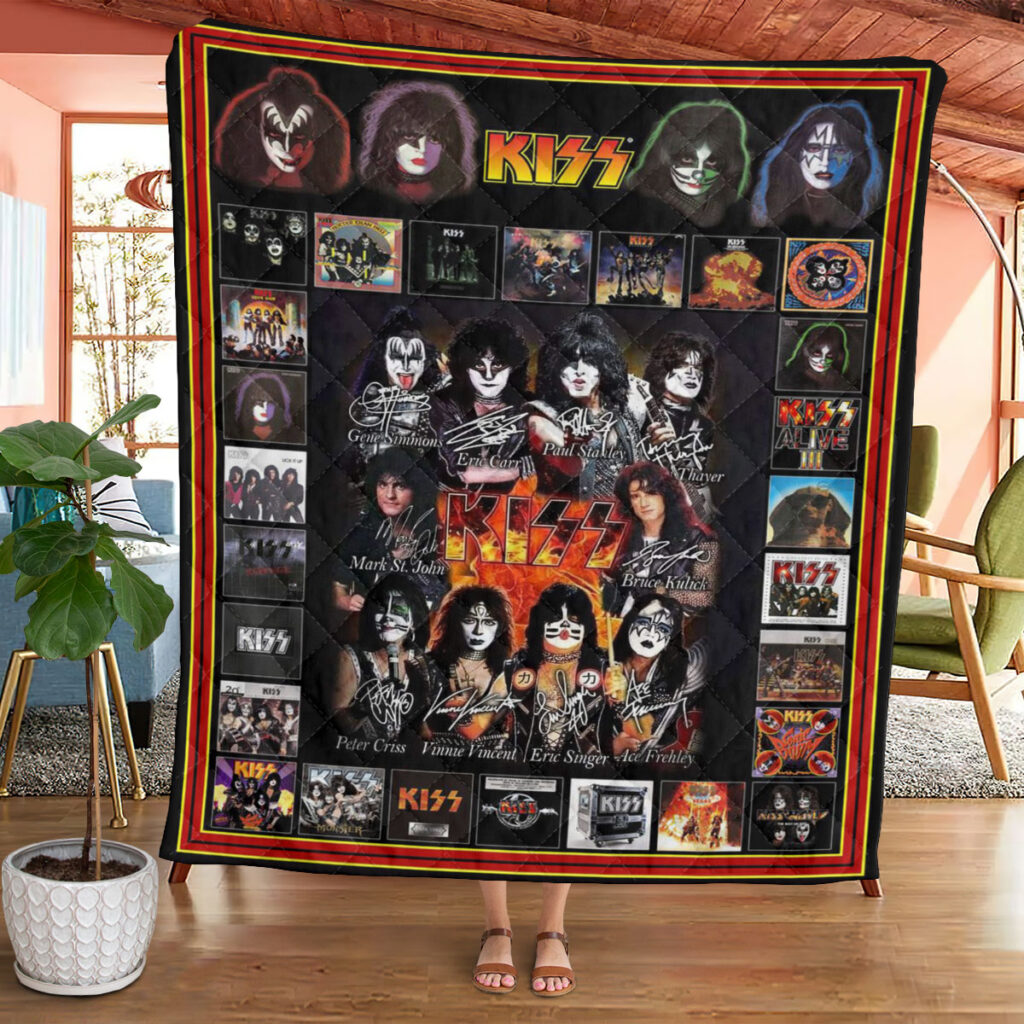 KISS Quilt Blanket - GNE 2039