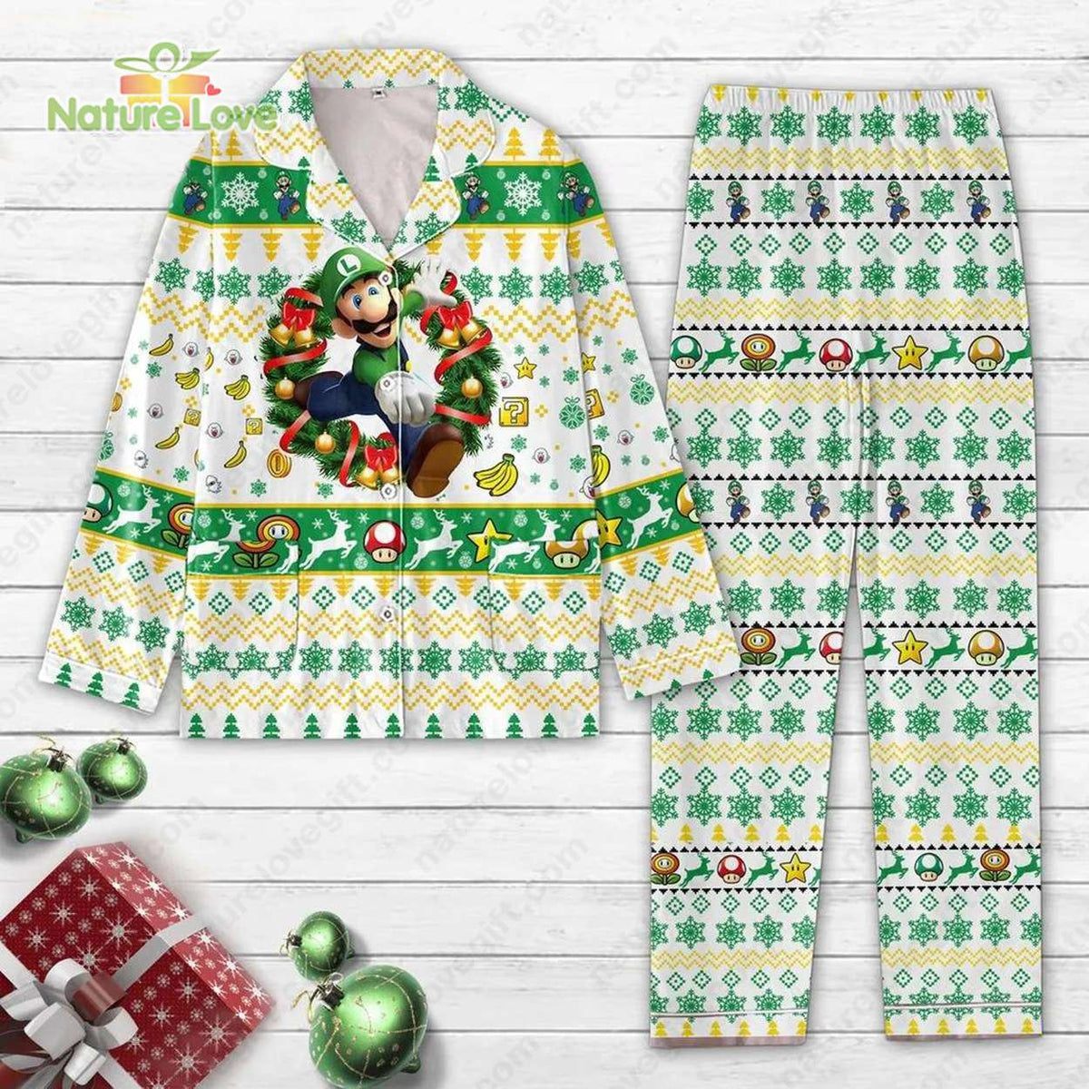 Christmas Mario​ and Xmas Wreath Green Pajamas Set