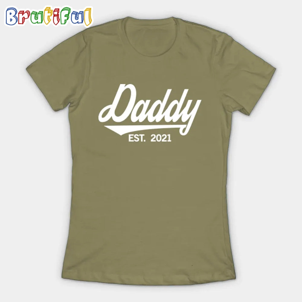 Daddy Est. 2021 Newly Dad, Pregnancy Announcement Father’s Day T Shirt