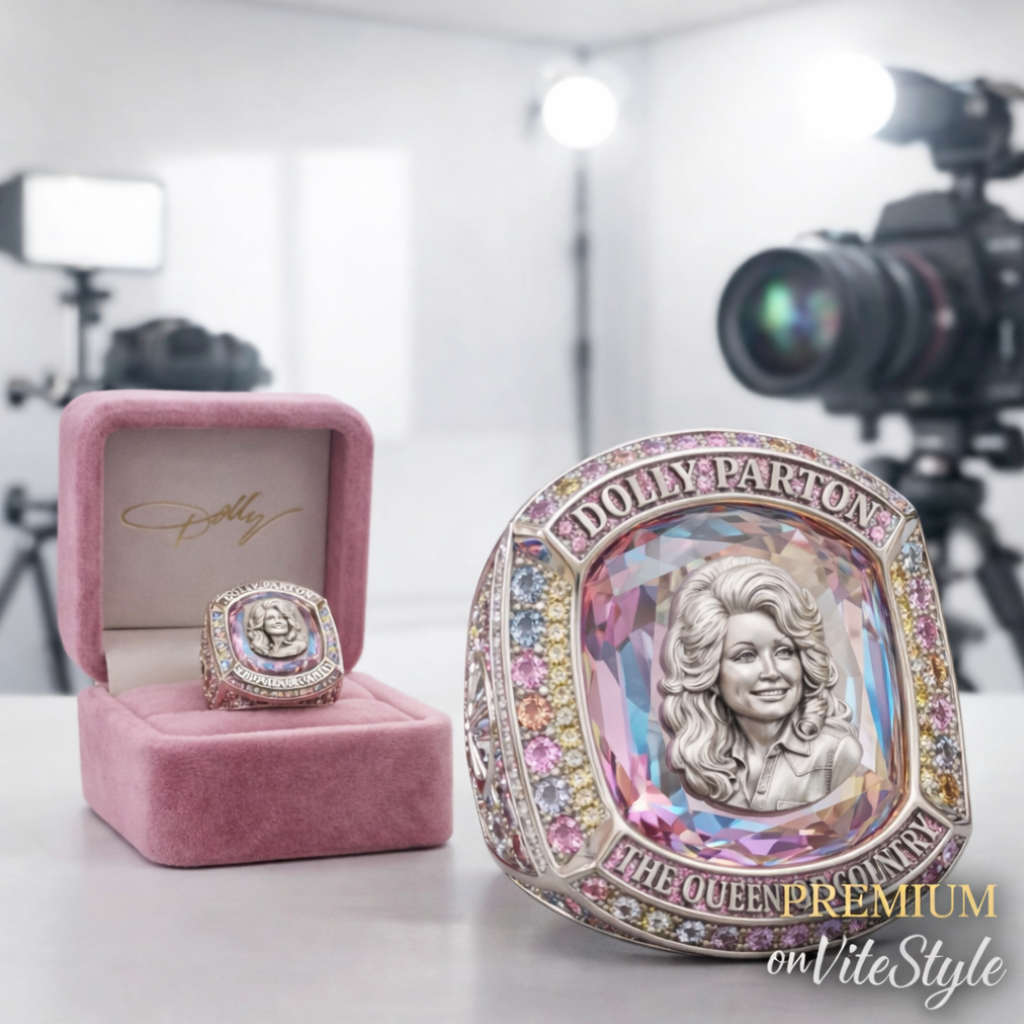 Dolly Parton Ring