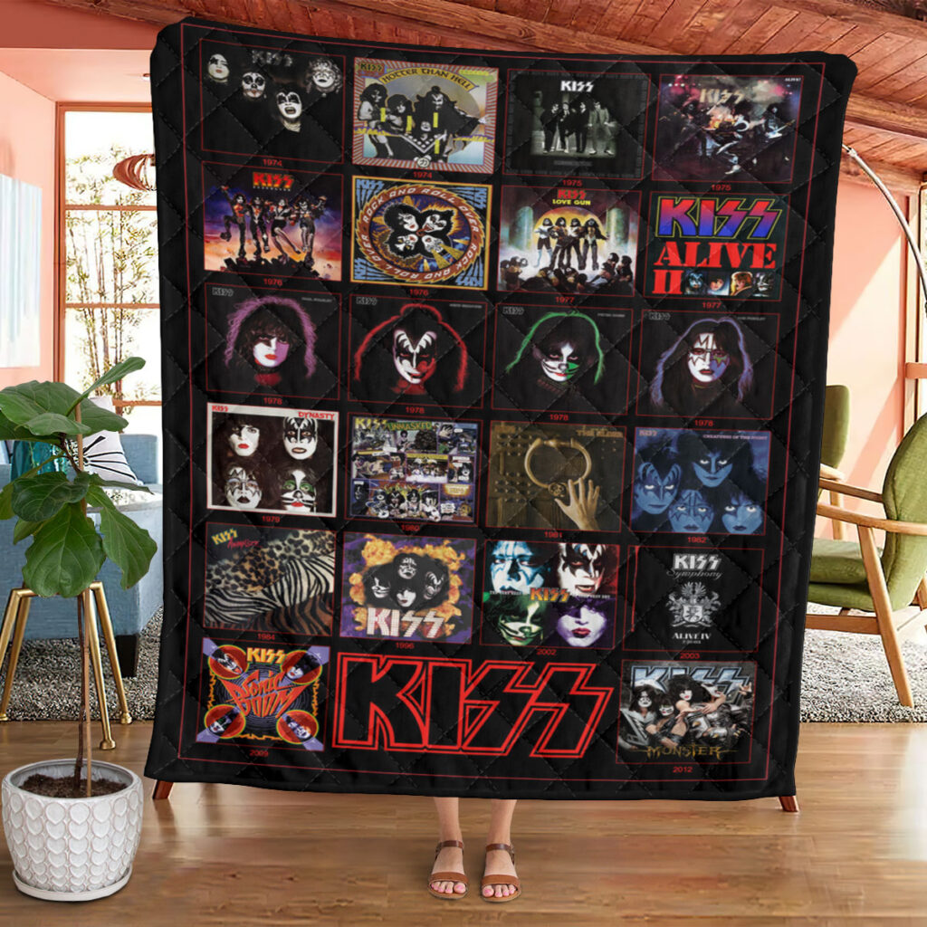 KISS Quilt Blanket - GNE 2243
