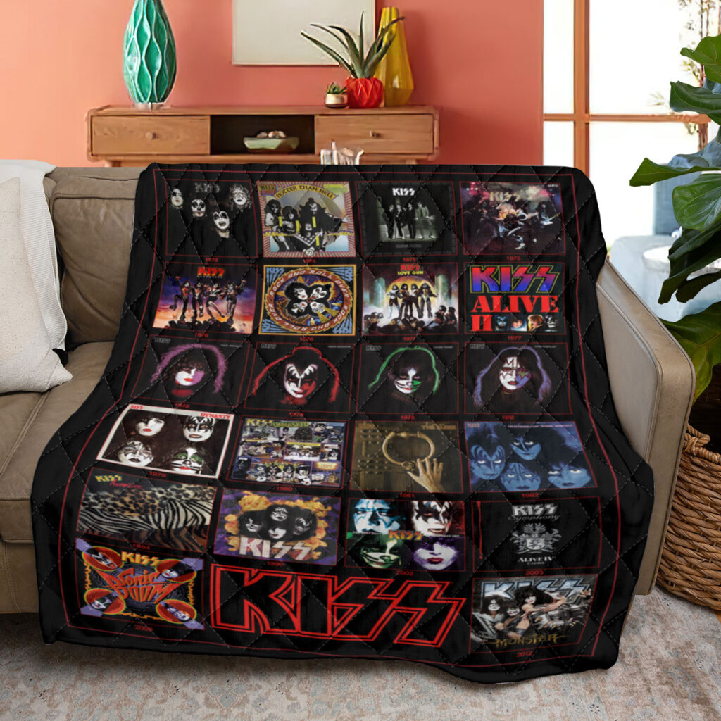 KISS Quilt Blanket - GNE 2243