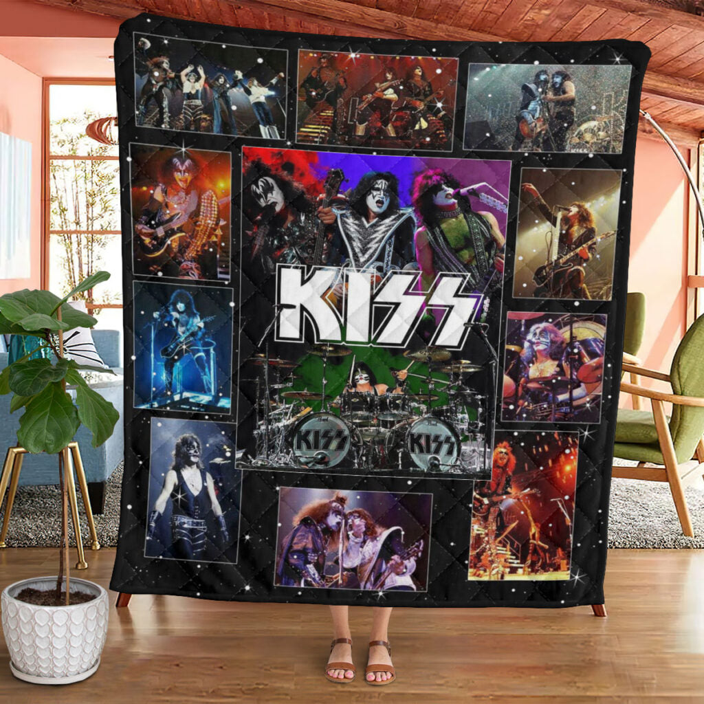 KISS Quilt Blanket - GNE 2081
