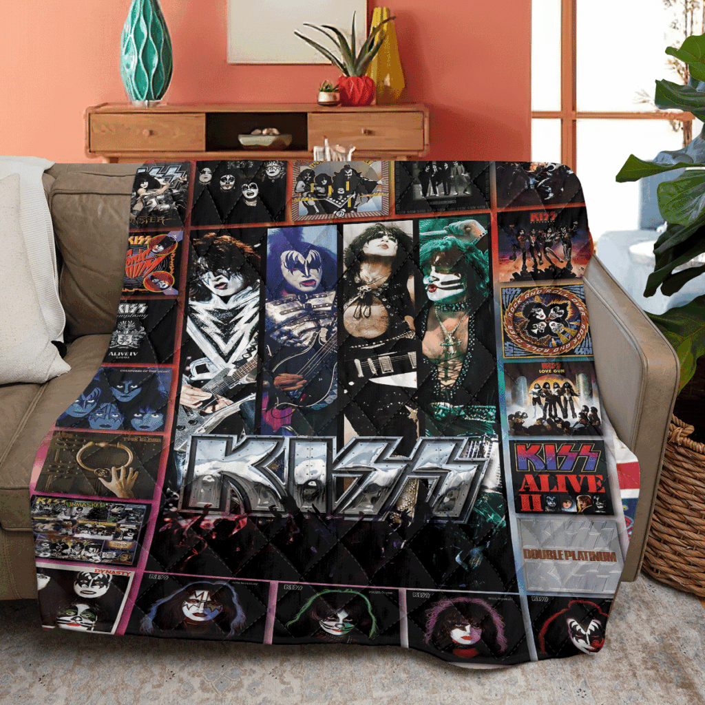 KISS Quilt Blanket - GNE 2831