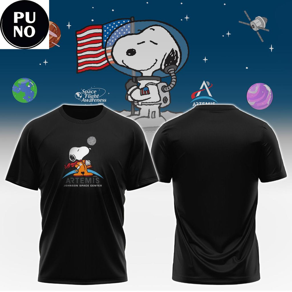 Snoopy Johnson Space Center Mission to the Moon 2026 Hoodie T-Shirt