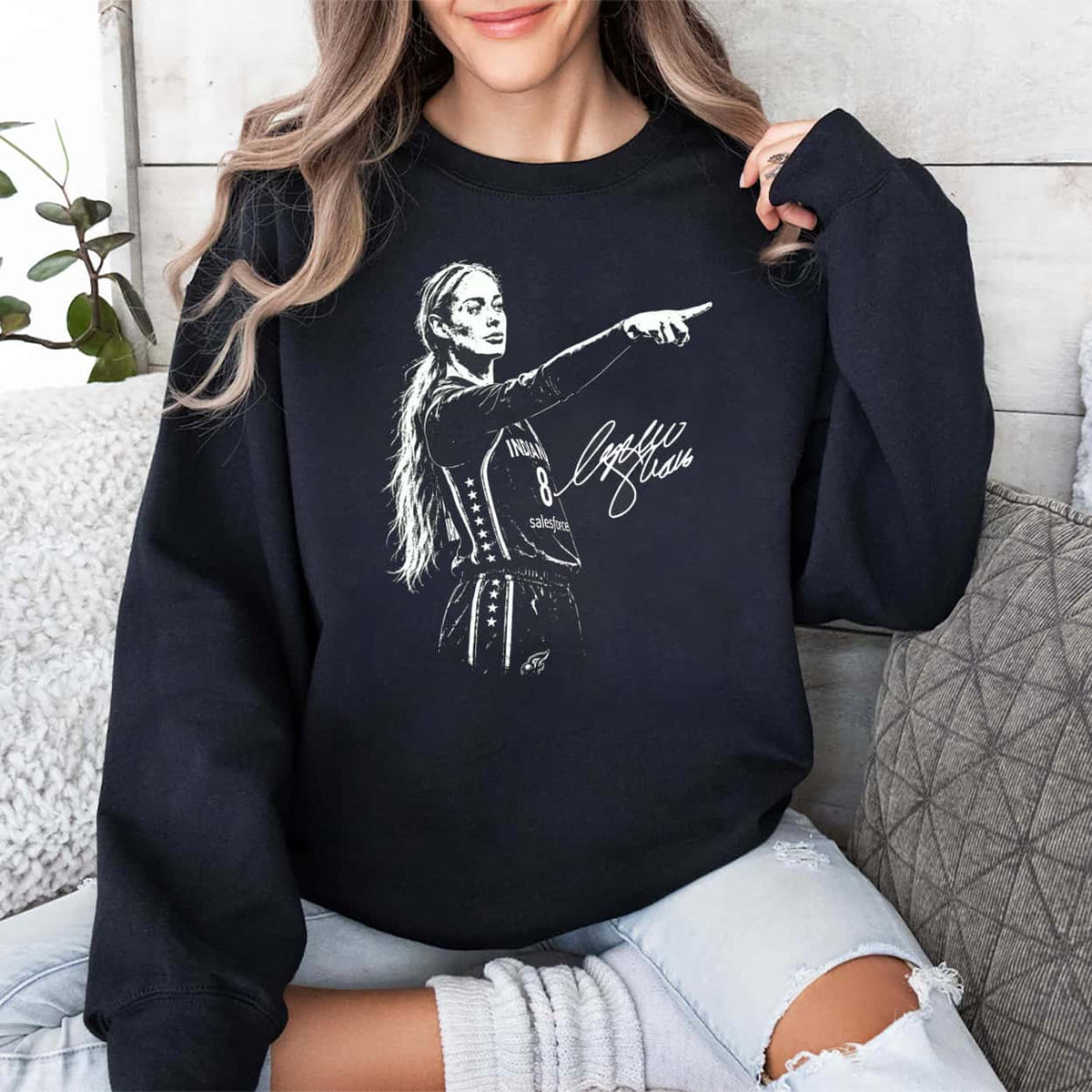 Sophie Cunningham Pointing Meme Signature Shirt
