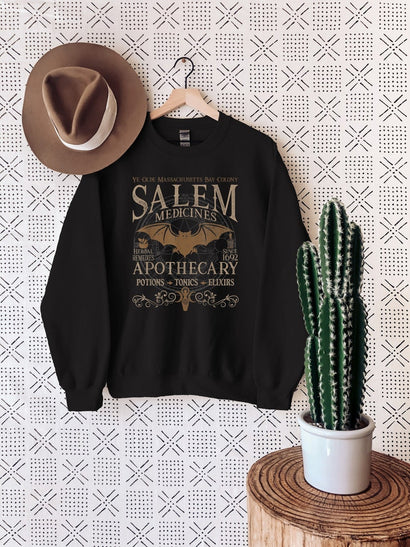 Horror Characters, Friends Sweatshirt, Halloween Shirt, Halloween Horror, Characters Shirt, Friends Halloween, Friends Shirt, Horror Movie Shirt, Horror Character, Horror Halloween Tee, Halloween Shirts, Halloween Friends, Halloween Party Tee